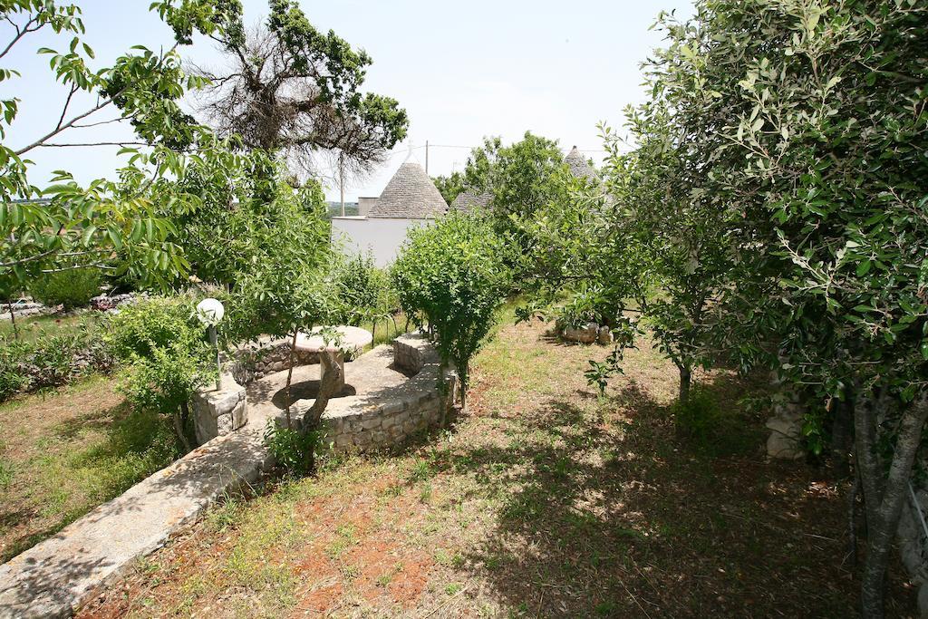 Trulli Convertini Locorotondo Quarto foto